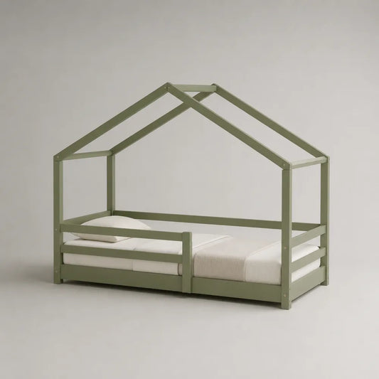 Lit cabane enfant 90 x 190 cm en bois massif peint vert sauge avec structure maison et barrières de sécurité